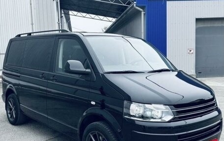 Volkswagen Caravelle T5, 2010 год, 2 300 000 рублей, 1 фотография