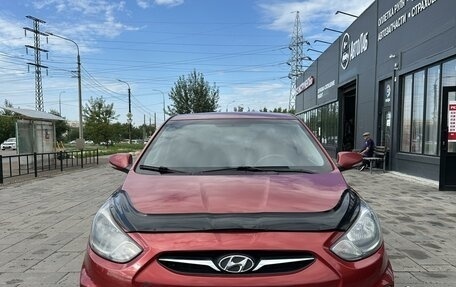 Hyundai Solaris II рестайлинг, 2012 год, 950 000 рублей, 1 фотография