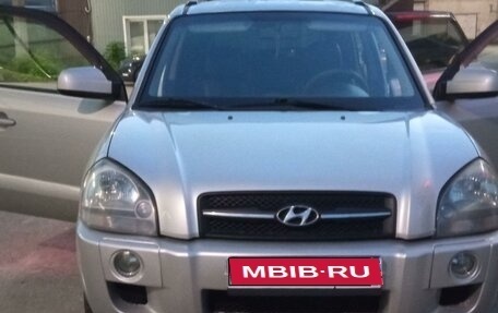 Hyundai Tucson III, 2007 год, 770 000 рублей, 1 фотография