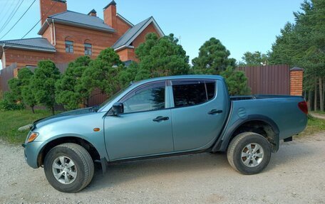 Mitsubishi L200 IV рестайлинг, 2007 год, 1 055 000 рублей, 2 фотография