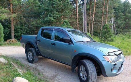 Mitsubishi L200 IV рестайлинг, 2007 год, 1 055 000 рублей, 7 фотография