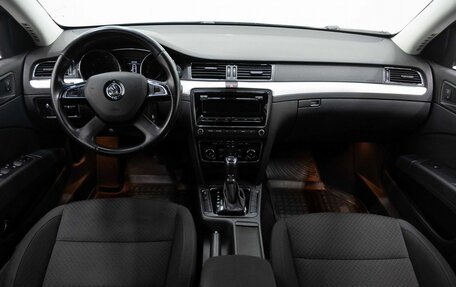 Skoda Superb III рестайлинг, 2013 год, 1 277 000 рублей, 15 фотография