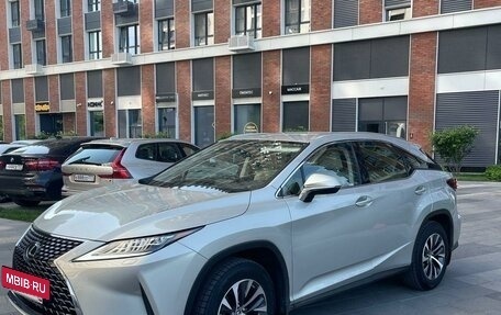 Lexus RX IV рестайлинг, 2020 год, 5 200 000 рублей, 3 фотография