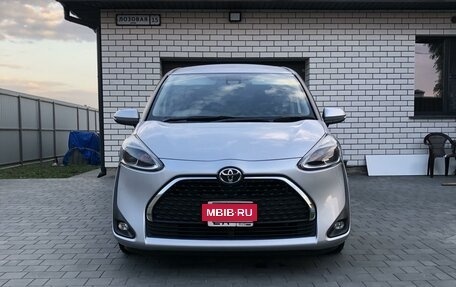 Toyota Sienta II, 2019 год, 1 650 000 рублей, 3 фотография