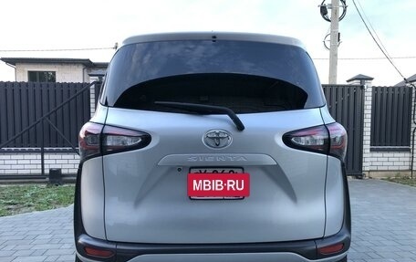 Toyota Sienta II, 2019 год, 1 650 000 рублей, 9 фотография