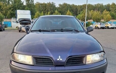 Mitsubishi Carisma I, 2002 год, 300 000 рублей, 2 фотография