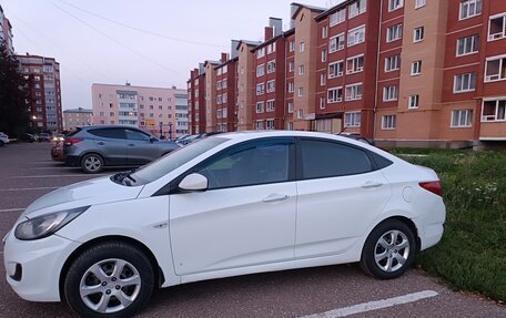 Hyundai Solaris II рестайлинг, 2013 год, 865 000 рублей, 5 фотография