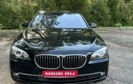 BMW 7 серия, 2011 год, 2 400 000 рублей, 2 фотография