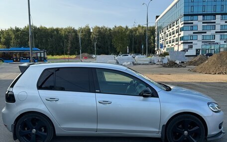 Volkswagen Golf VI, 2011 год, 915 000 рублей, 3 фотография