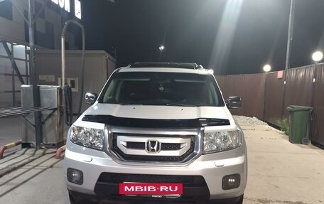 Honda Pilot III рестайлинг, 2008 год, 1 850 000 рублей, 2 фотография