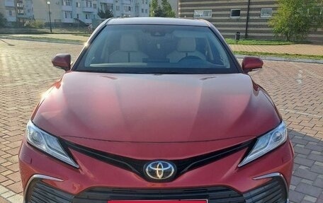 Toyota Camry, 2021 год, 3 780 000 рублей, 2 фотография