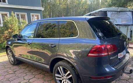 Volkswagen Touareg III, 2011 год, 1 500 000 рублей, 9 фотография