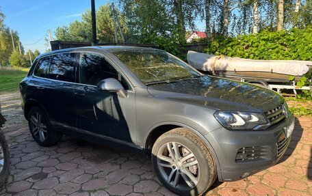 Volkswagen Touareg III, 2011 год, 1 500 000 рублей, 11 фотография