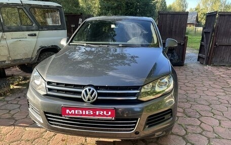 Volkswagen Touareg III, 2011 год, 1 500 000 рублей, 12 фотография