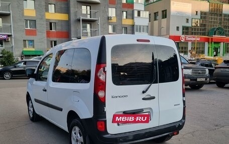 Renault Kangoo II рестайлинг, 2010 год, 790 000 рублей, 3 фотография