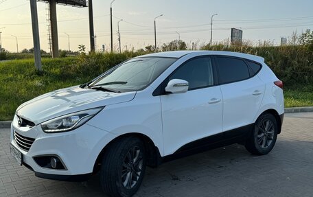 Hyundai ix35 I рестайлинг, 2015 год, 1 590 000 рублей, 2 фотография