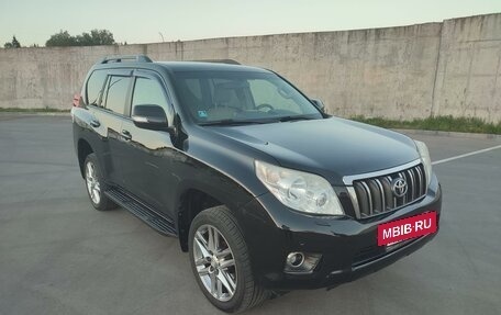 Toyota Land Cruiser Prado 150 рестайлинг 2, 2011 год, 2 320 000 рублей, 10 фотография