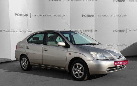 Toyota Prius IV XW50, 2002 год, 390 000 рублей, 3 фотография