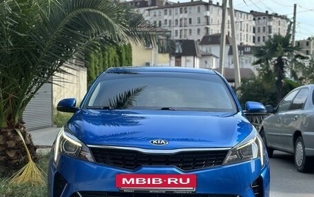 KIA Rio IV, 2021 год, 1 600 000 рублей, 4 фотография