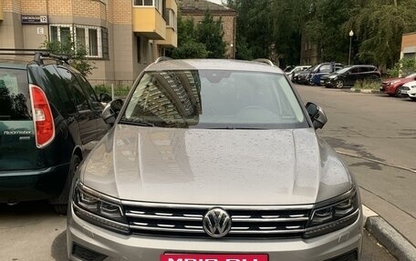 Volkswagen Tiguan II, 2020 год, 2 870 000 рублей, 3 фотография