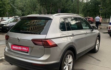 Volkswagen Tiguan II, 2020 год, 2 870 000 рублей, 5 фотография