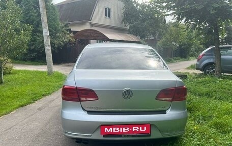 Volkswagen Passat B7, 2011 год, 1 055 000 рублей, 5 фотография