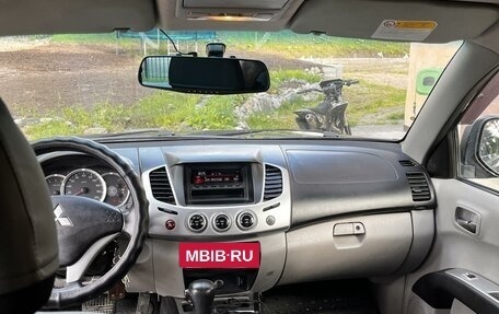 Mitsubishi L200 IV рестайлинг, 2012 год, 1 300 000 рублей, 5 фотография