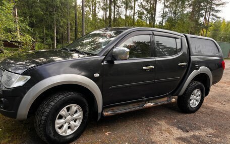 Mitsubishi L200 IV рестайлинг, 2012 год, 1 300 000 рублей, 12 фотография