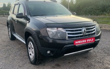 Renault Duster I рестайлинг, 2013 год, 999 999 рублей, 2 фотография