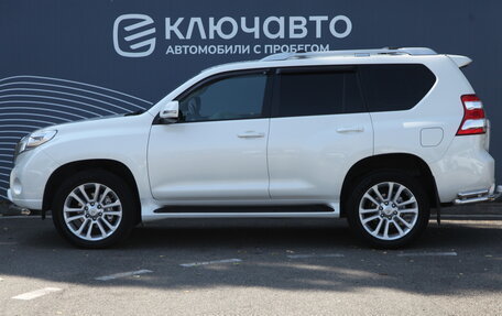 Toyota Land Cruiser Prado 150 рестайлинг 2, 2014 год, 3 890 000 рублей, 5 фотография