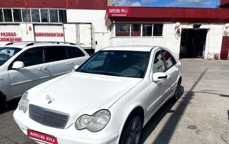 Mercedes-Benz C-Класс, 2003 год, 625 000 рублей, 3 фотография