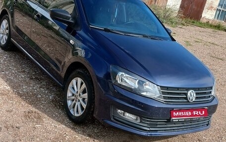 Volkswagen Polo VI (EU Market), 2015 год, 1 150 000 рублей, 1 фотография