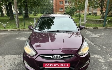 Hyundai Solaris II рестайлинг, 2011 год, 760 000 рублей, 3 фотография