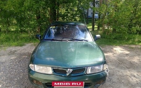 Mitsubishi Carisma I, 1997 год, 185 000 рублей, 2 фотография