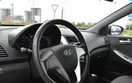 Hyundai Solaris II рестайлинг, 2013 год, 879 800 рублей, 5 фотография