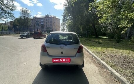 Toyota Yaris III рестайлинг, 2008 год, 600 000 рублей, 3 фотография