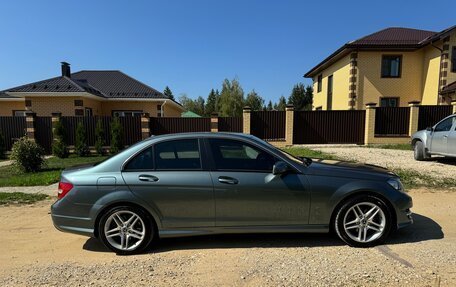 Mercedes-Benz C-Класс, 2011 год, 2 050 000 рублей, 2 фотография