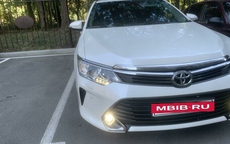 Toyota Camry, 2015 год, 2 790 000 рублей, 3 фотография