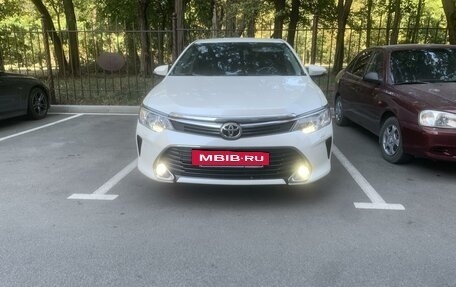 Toyota Camry, 2015 год, 2 790 000 рублей, 2 фотография