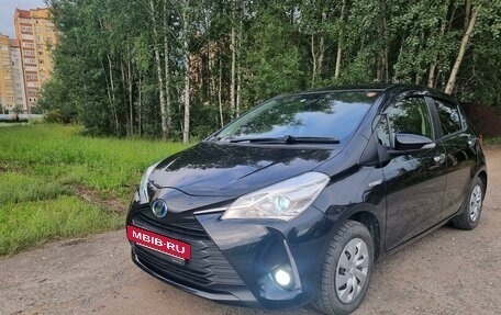 Toyota Vitz, 2018 год, 1 475 000 рублей, 2 фотография