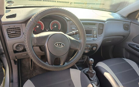 KIA Rio II, 2011 год, 650 000 рублей, 9 фотография