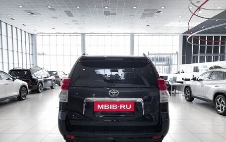 Toyota Land Cruiser Prado 150 рестайлинг 2, 2010 год, 3 020 000 рублей, 6 фотография