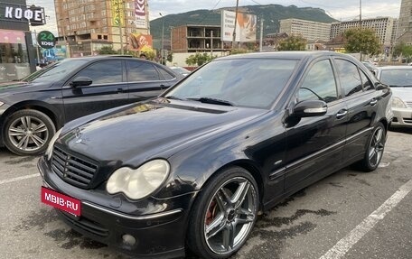 Mercedes-Benz C-Класс, 2005 год, 560 000 рублей, 2 фотография