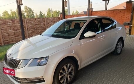 Skoda Octavia, 2018 год, 1 870 000 рублей, 2 фотография