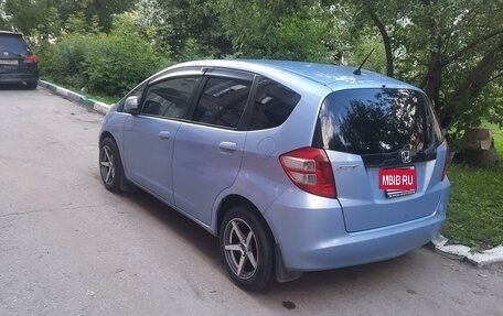 Honda Fit III, 2008 год, 720 000 рублей, 2 фотография