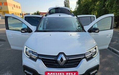 Renault Sandero II рестайлинг, 2018 год, 1 470 000 рублей, 2 фотография