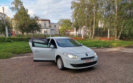 Renault Fluence I, 2012 год, 590 000 рублей, 2 фотография