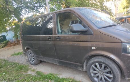 Volkswagen Multivan T5, 2010 год, 1 850 000 рублей, 2 фотография