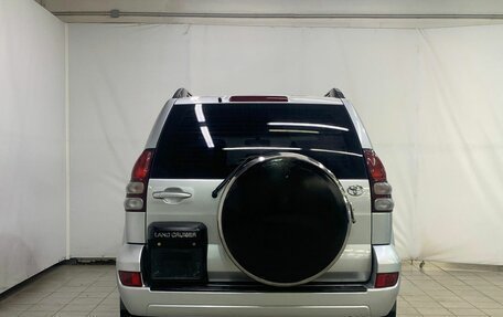 Toyota Land Cruiser Prado 120 рестайлинг, 2003 год, 2 010 000 рублей, 6 фотография