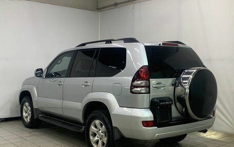 Toyota Land Cruiser Prado 120 рестайлинг, 2003 год, 2 010 000 рублей, 7 фотография